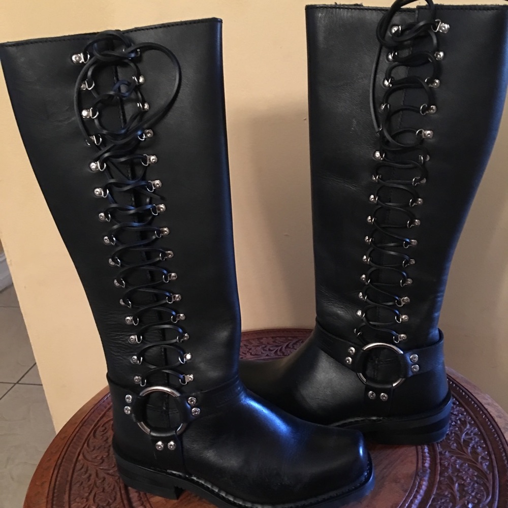 Women’s Harley Davidson boots. Never used.